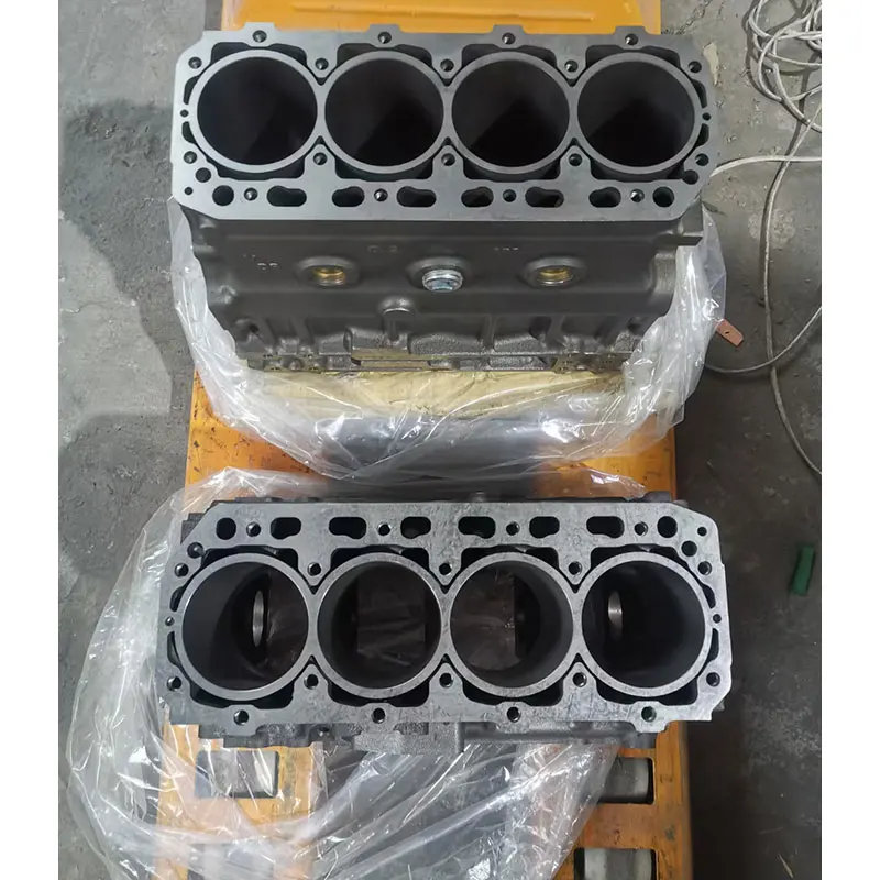 Детали двигателя Блок цилиндров 4hk1 3tn84 Блок гидравлических цилиндров 3tn84 Б/у Блок цилиндров двигателя для YANMAR