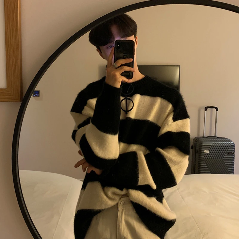 Корейский черно-белый контрастный дизайн, нишевый свитер в полоску, мужской тренд, свободный крой, модная универсальная трикотажная рубашка